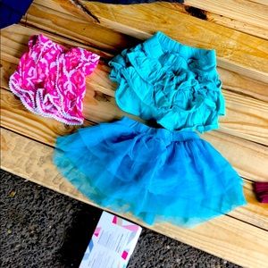 Skirt and loose short bundle